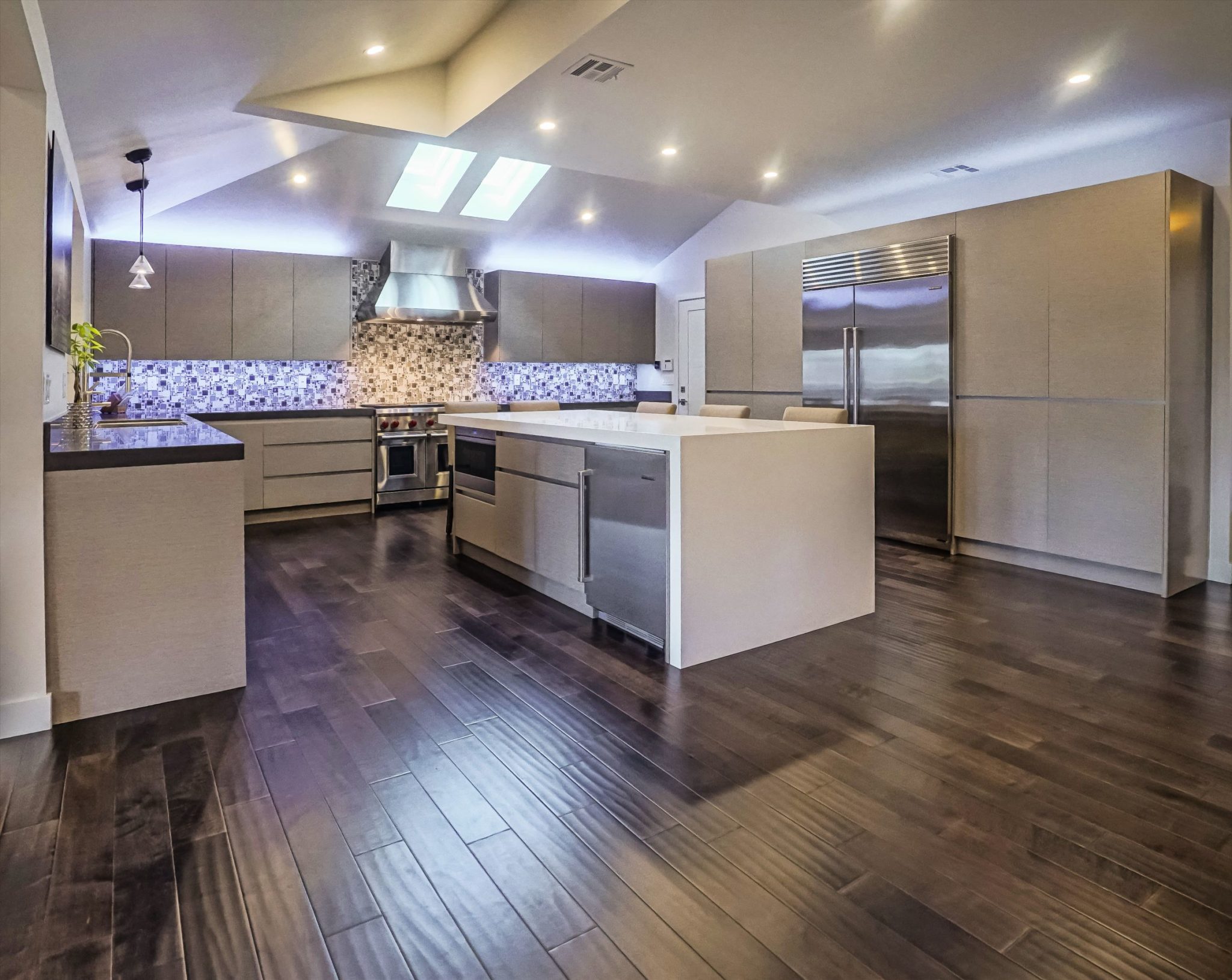 Contemporary open concept kitchen...La Canada 11 2048x1629